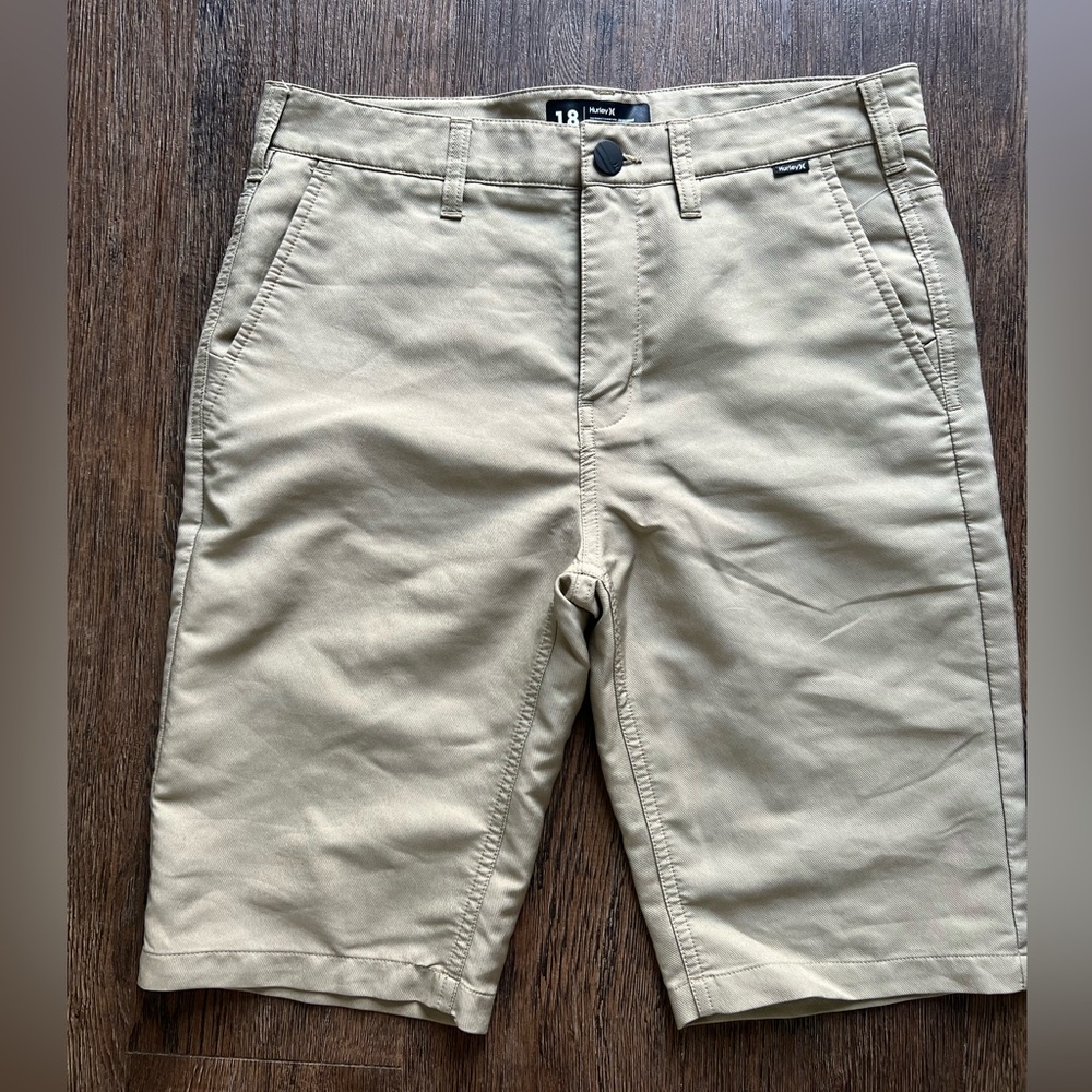 Boys youth size 18 Nike Dri-fit Hurley khaki shorts. Like new.